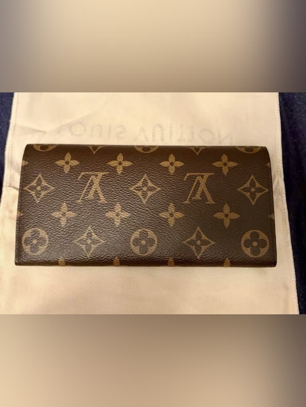 Louis Vuitton Emilie Wallet - Picture 3 of 8